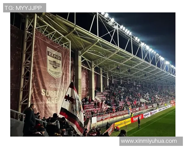 足球明星照片环绕的魅力瞬间展现与球场激情交织的视觉盛宴