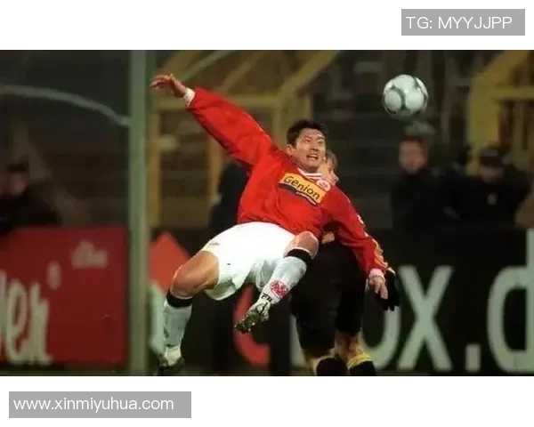 足球明星的辉煌与沉浮见证时代变迁的精彩瞬间与传奇故事